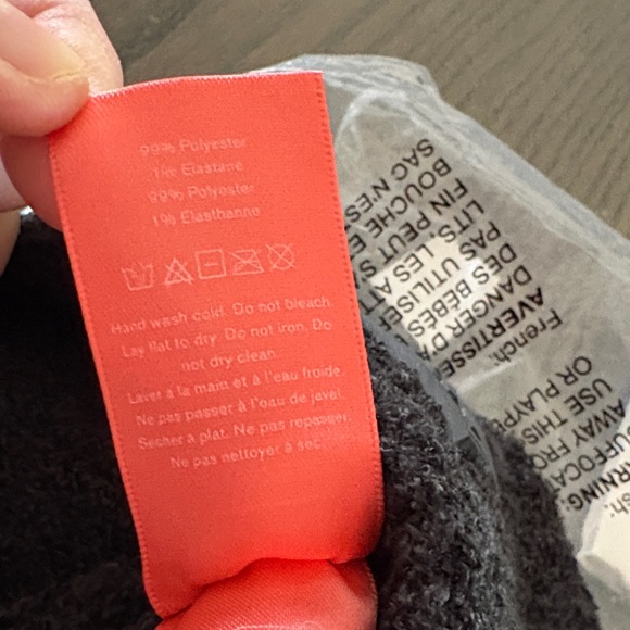 Hunter Black Ribbed Cuff Beanie - Picture 4 of 4